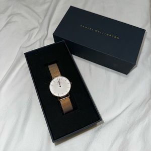 daniel wellington rose gold watch